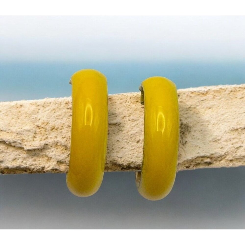 Bright Yellow Hoop Earrings Clip-On Vibrant Minimalist Retro Fashion Jewelry